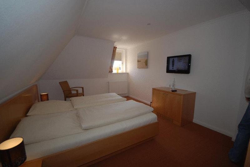 Hotel und Restaurant Petit Robby Wenningstedt-Braderup Exterior foto